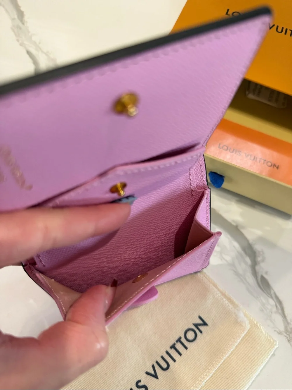 Wallet - Picture 6 of 6